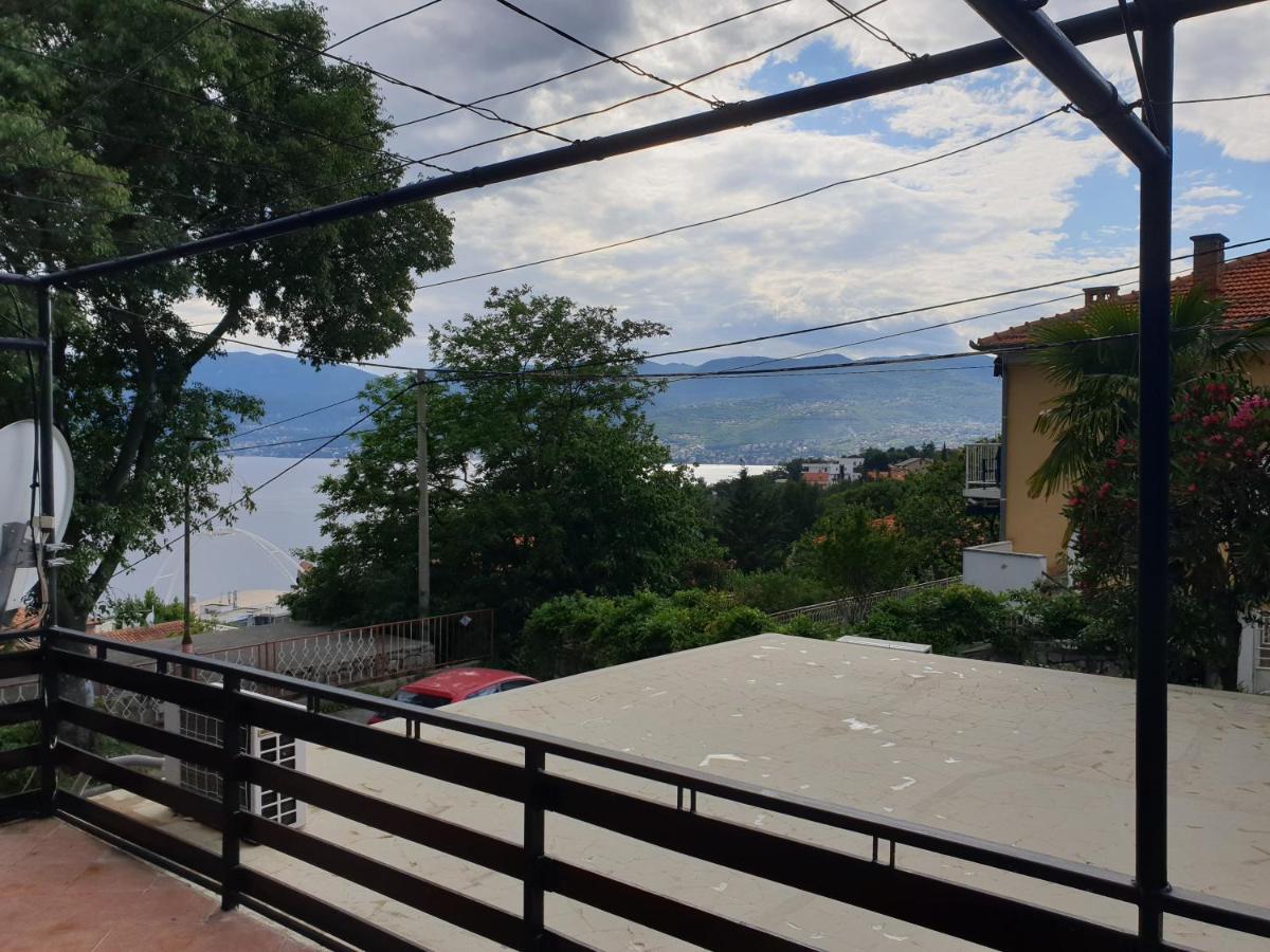 Pansion Pernjak Rijeka Exteriör bild