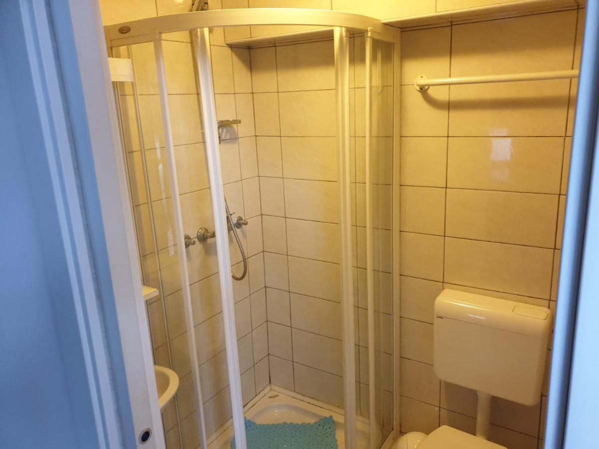 Pansion Pernjak Rijeka Exteriör bild